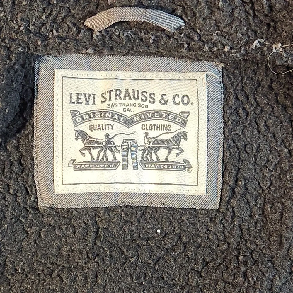 Levis jacket excellent